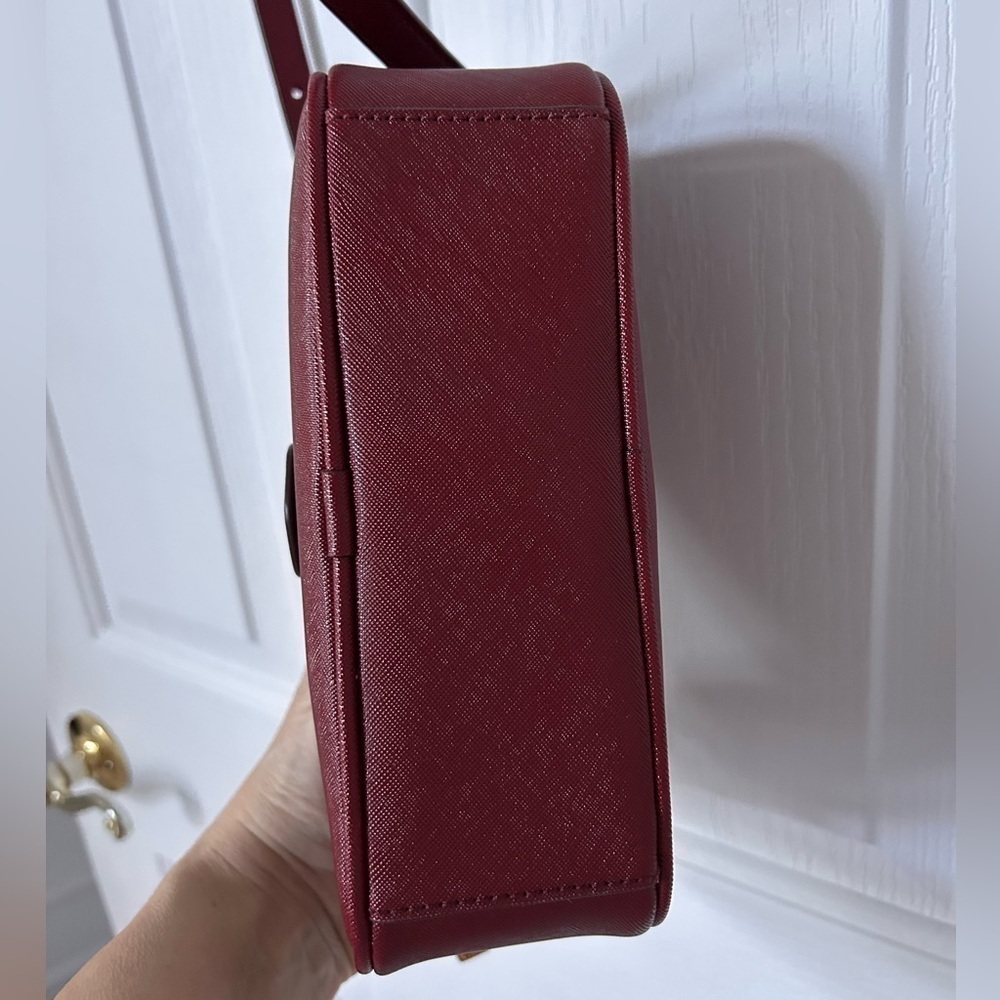 NWT MARC JACOBS New York Women Leather Shoulder Bag, Burgundy - Picture 5 of 8